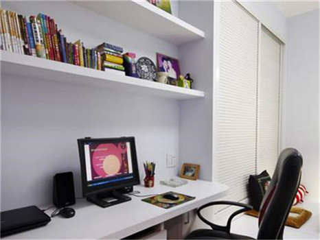 您家有小小的書房嗎？是怎么樣的呢？